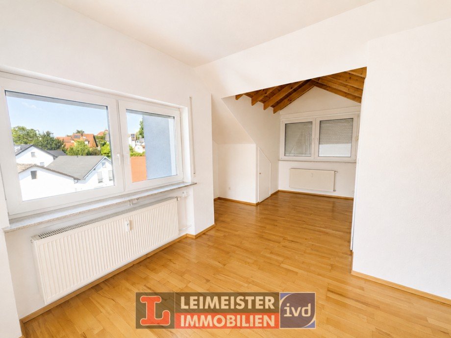 Wohnzimmer Dachgeschosswohnung Haibach