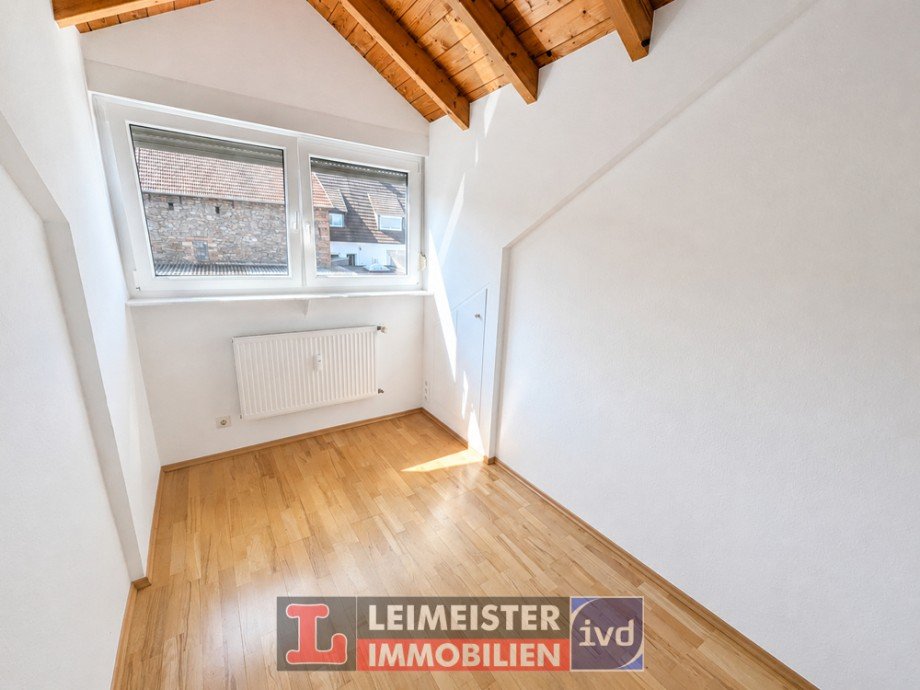 B�ro Dachgeschosswohnung Haibach