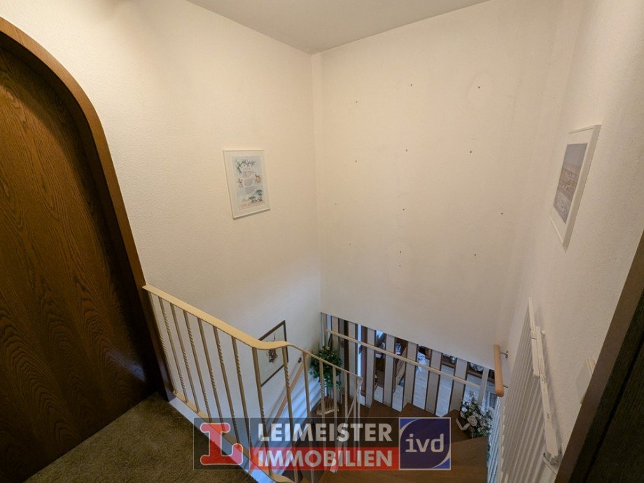 Treppe 1.OG zu 2.OG Etagenwohnung Aschaffenburg