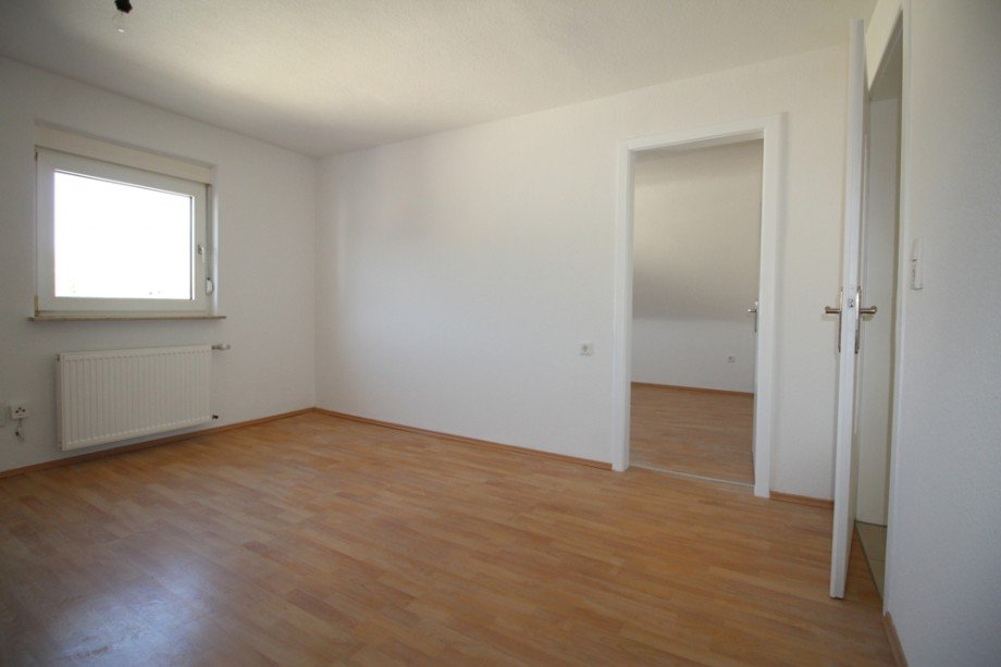 Durchgangszimmer Dachgeschosswohnung Aschaffenburg