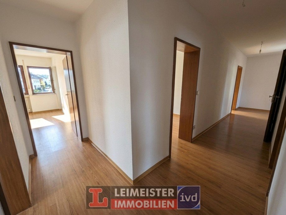 Flur EG Zweifamilienhaus H�sbach
