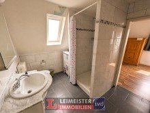 Badezimmer OG EFH im Fachwerkstil mit gro�em Ausbaupotenzial und Schuppen in R�denau