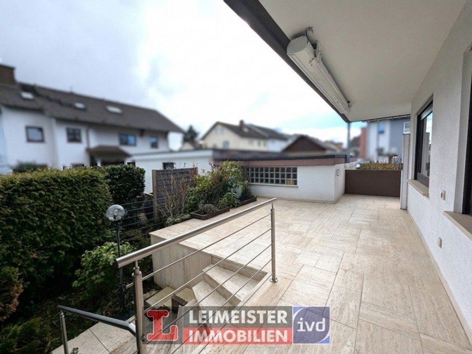 Terrasse Zweifamilienhaus H�sbach