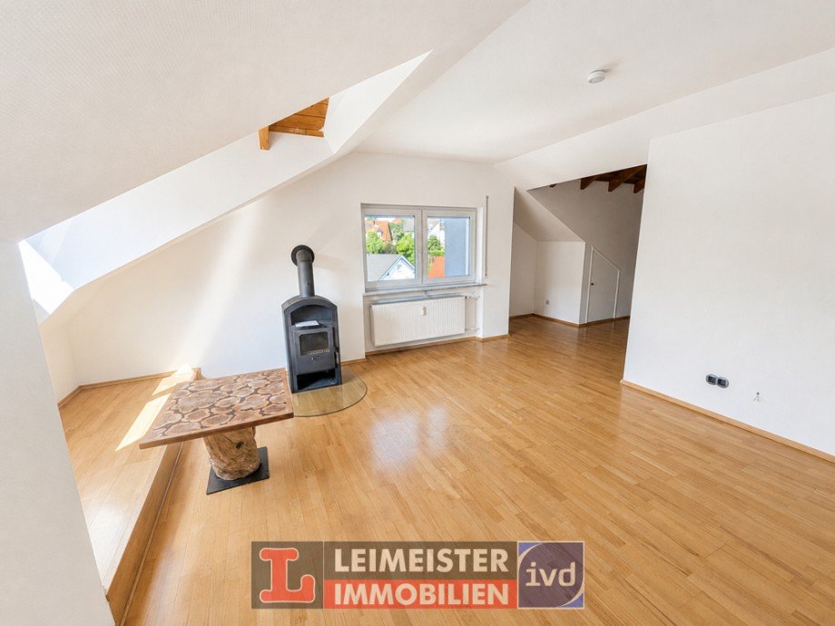Wohnzimmer Dachgeschosswohnung Haibach