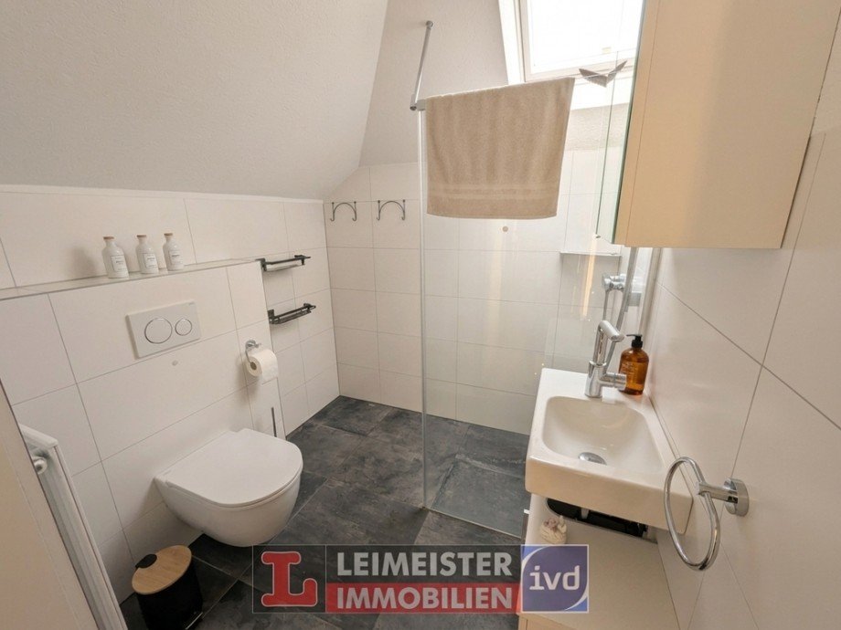 Badezimmer Anbau OG Zweifamilienhaus M�mbris