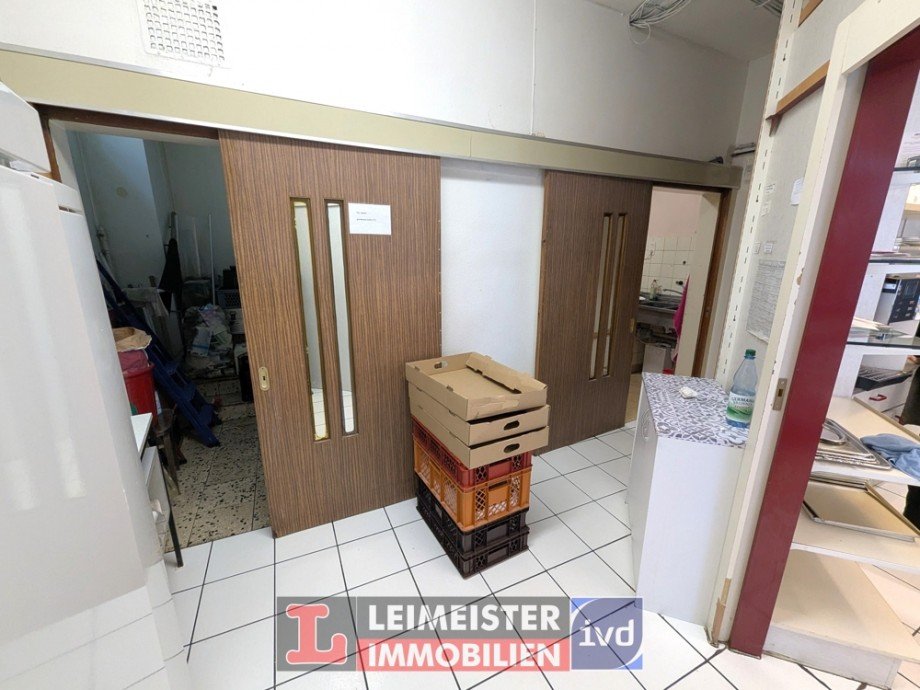 Durchgangszimmer 2 Einzelhandelsladen Aschaffenburg / Damm
