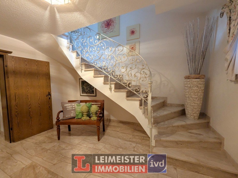 Treppenhaus EG Doppelhaush�lfte H�sbach / Rottenberg