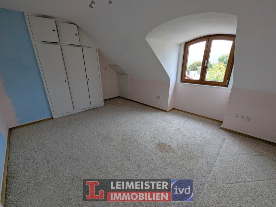 Schlafzimmer 1. OG Einfamilienhaus Alzenau