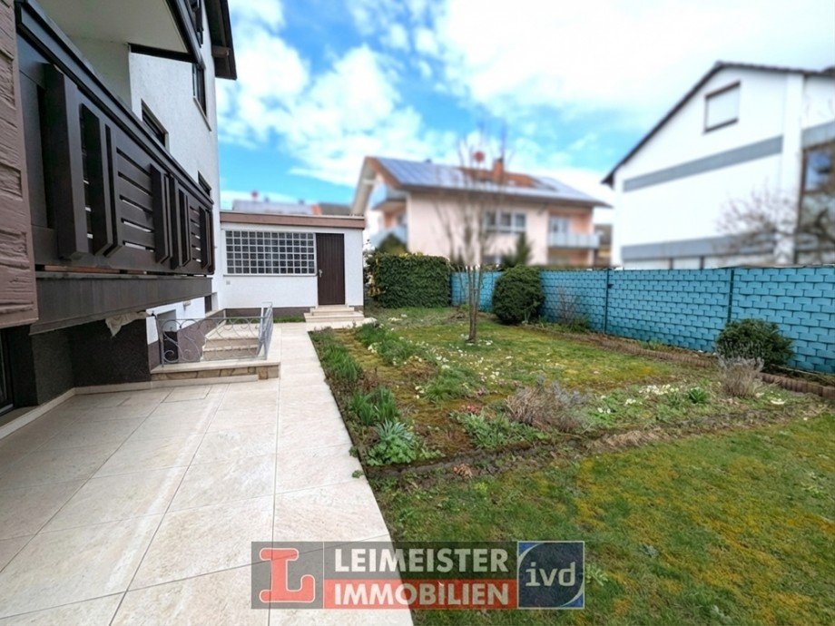 Garten Zweifamilienhaus H�sbach