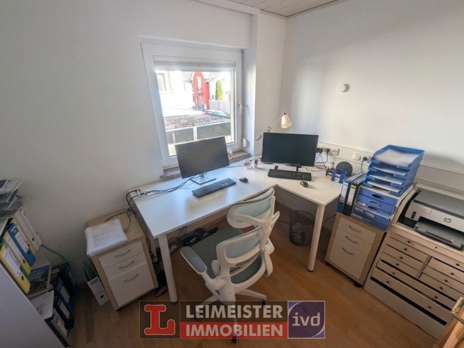 B�ro EG Zweifamilienhaus M�mbris
