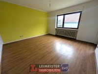 Bild (5a5e49fb050846bf42a19c1d9c1421a9): Wohnen & Investieren: Gro�z�giges Zweifamilienhaus in H�sbach mit viel Potential!