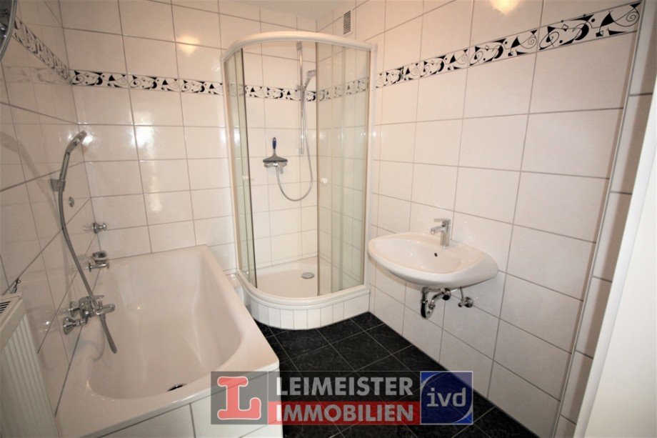 Bad Etagenwohnung Aschaffenburg / Leider