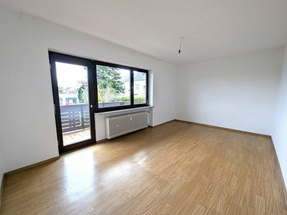 Zimmer EG Zweifamilienhaus H�sbach