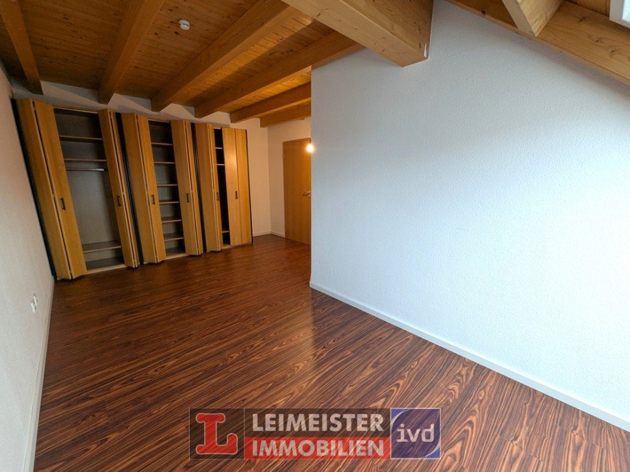 Ankleidezimmer DG DG Doppelhaush�lfte Aschaffenburg