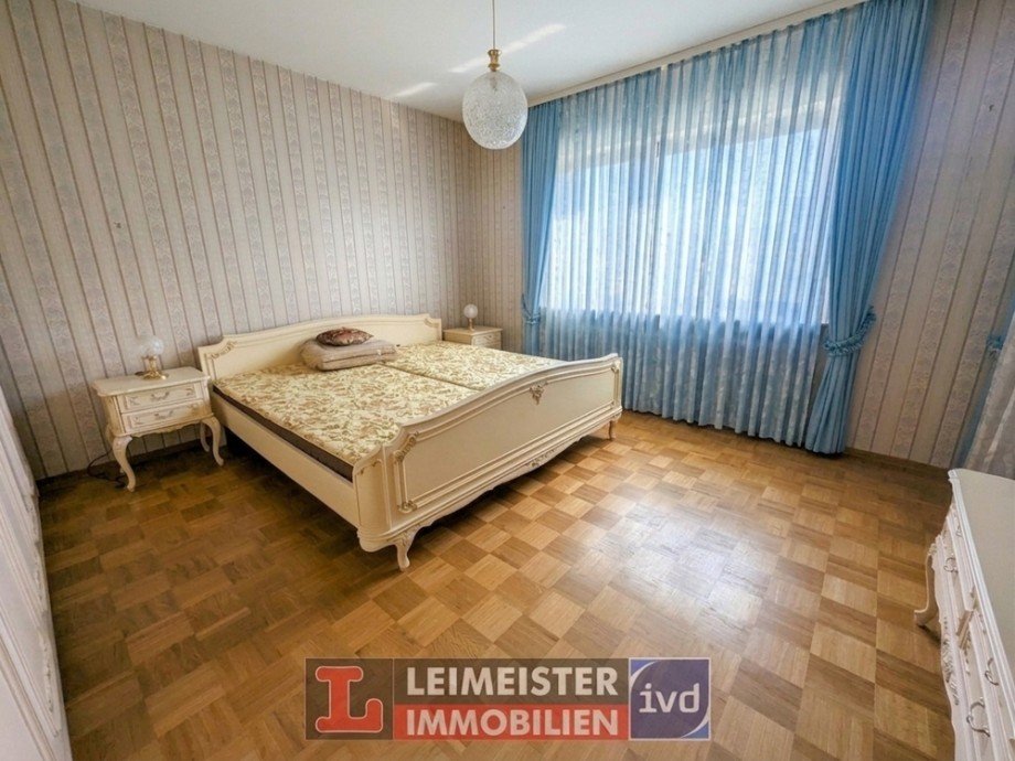 Schlafzimmer 1.OG Zweifamilienhaus H�sbach
