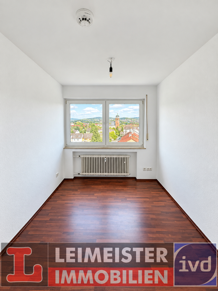 Arbeitszimmer Penthousewohnung Aschaffenburg / Leider