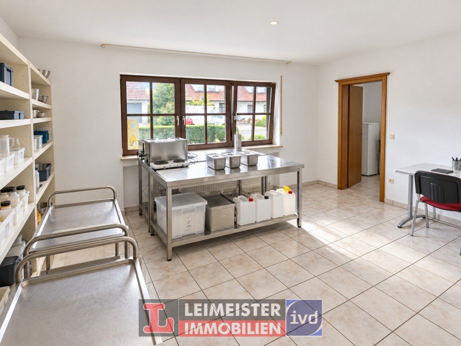 Wohnbereich Einliegerwohnung Doppelhaush�lfte H�sbach / Rottenberg