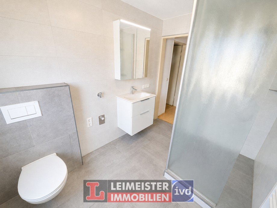 Badezimmer Dachgeschosswohnung Stockstadt am Main