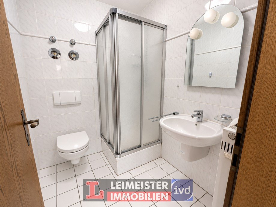 Bad Einliegerwohnung Doppelhaush�lfte H�sbach / Rottenberg