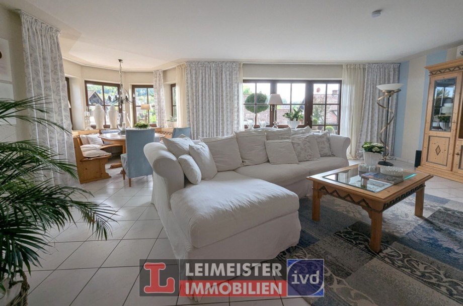 Wohnbereich 1. OG Doppelhaush�lfte H�sbach / Rottenberg