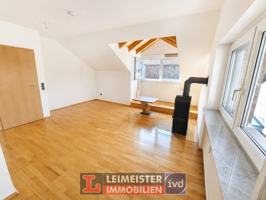Wohnzimmer Dachgeschosswohnung Haibach