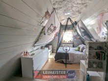 Kinderzimmer DG Einfamilienhaus mit viel Ausbaupotenzial und Bauerwartungsland in Aschaffenburg Damm!
