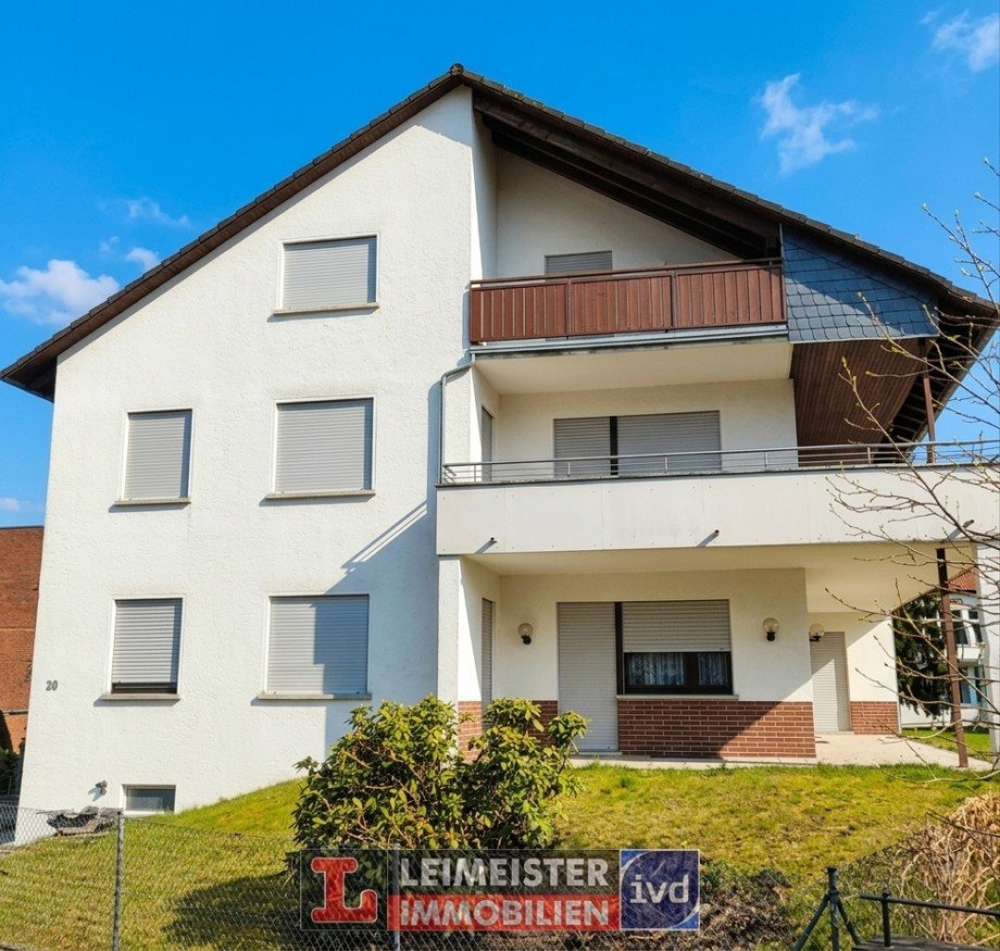 Seitenansicht Zweifamilienhaus H�sbach