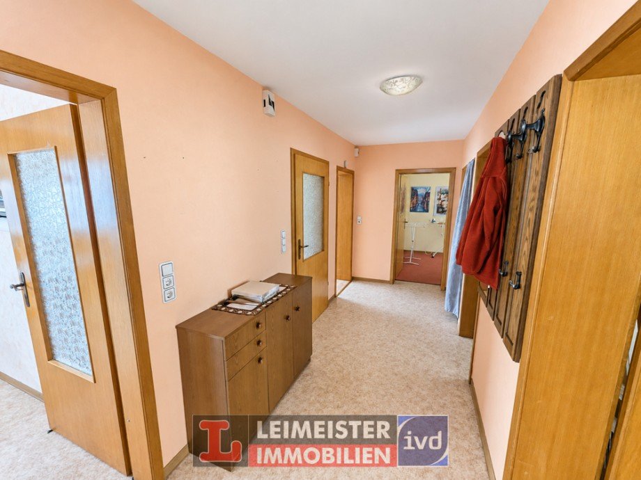Flur EG Zweifamilienhaus Sailauf
