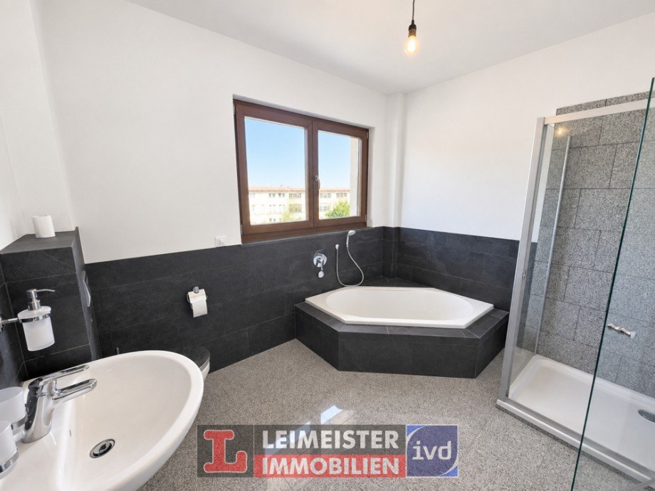 Badezimmer Etagenwohnung Aschaffenburg / Schweinheim
