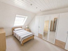 Schlafzimmer OG Neu im Angebot! Tolles Einfamilienhaus, 2 Balkone, Terrasse,  Garage im sch�nen Hofstetten!
