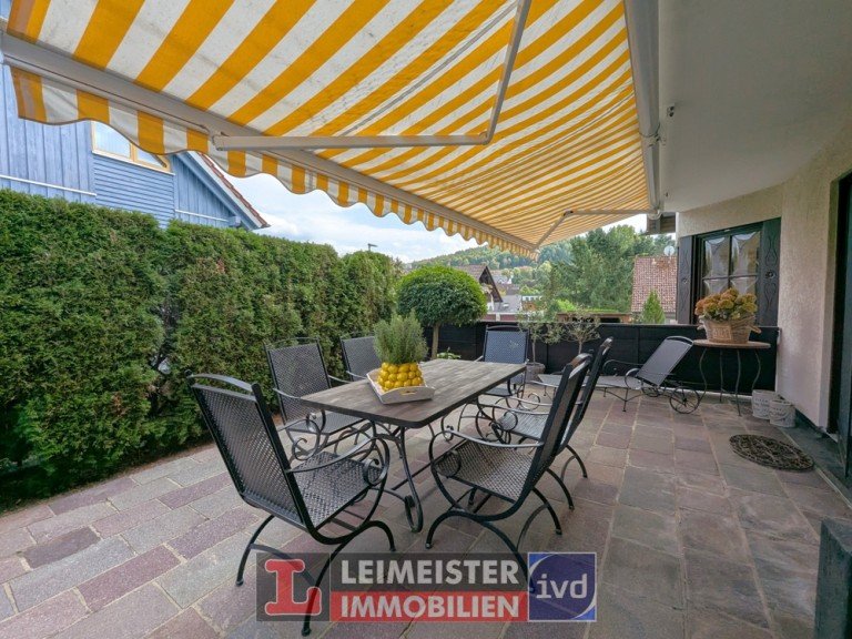 Terrasse 1. OG H�sbach / Rottenberg Doppelhaush�lfte Charmante Doppelhaush�lfte in Rottenberg mit sonnigem Balkon und gem�tlicher Terrasse