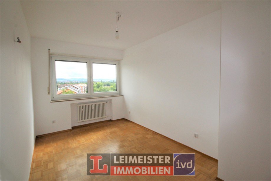 Schlafzimmer 3 Etagenwohnung Aschaffenburg / Leider