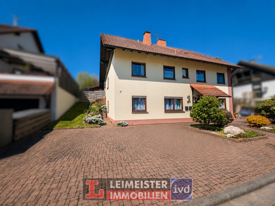 Kfz-Stellpl�tze Einfamilienhaus Krombach