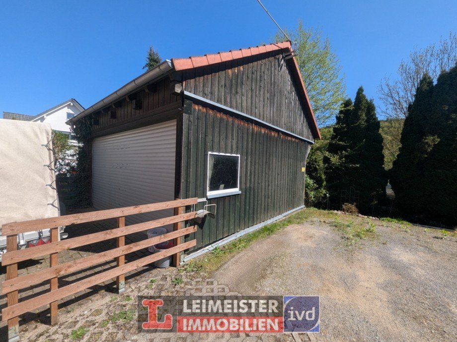 Garage Zweifamilienhaus M�mbris