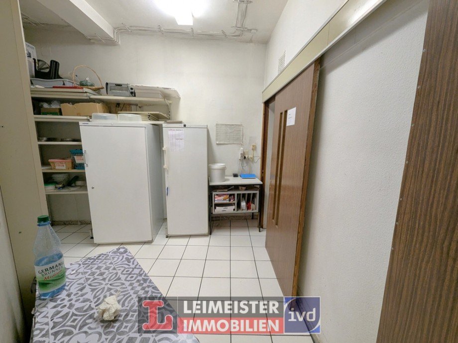 Durchgang 4 Einzelhandelsladen Aschaffenburg / Damm