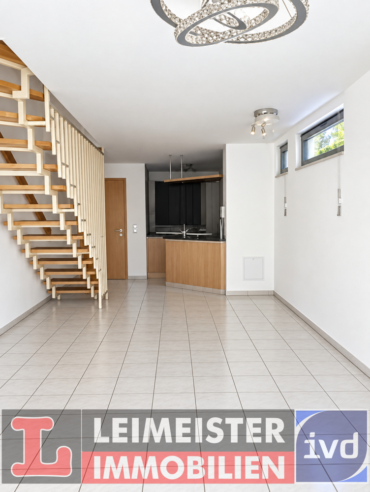 Ansicht K�che & Eingang Maisonettewohnung Aschaffenburg / Schweinheim