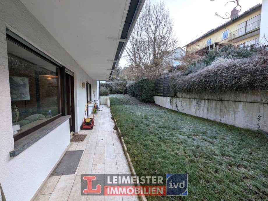 Terasse mit Gr�nfl�che Einfamilienhaus Sulzbach am Main