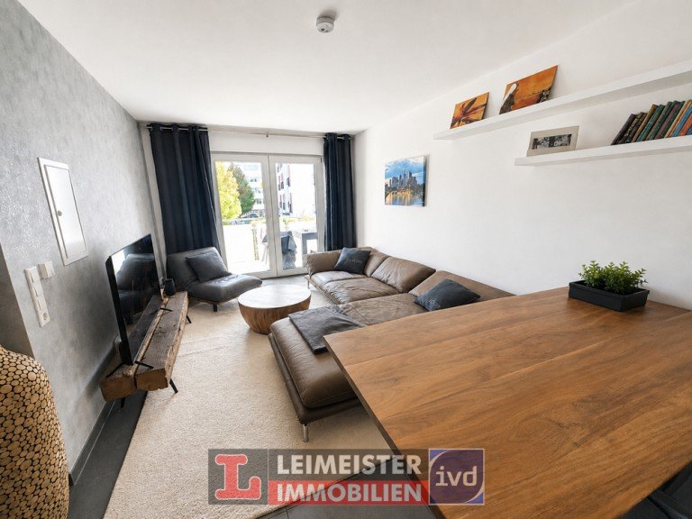 Wohnzimmer Aschaffenburg / Damm Etagenwohnung Kapitalanlage oder Eigenheim: 2-Zimmer-Wohnung nahe D�mmer Tor
