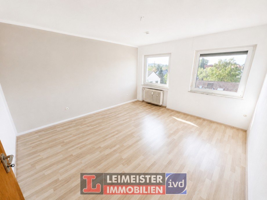 Schlafzimmer Etagenwohnung Aschaffenburg / Leider