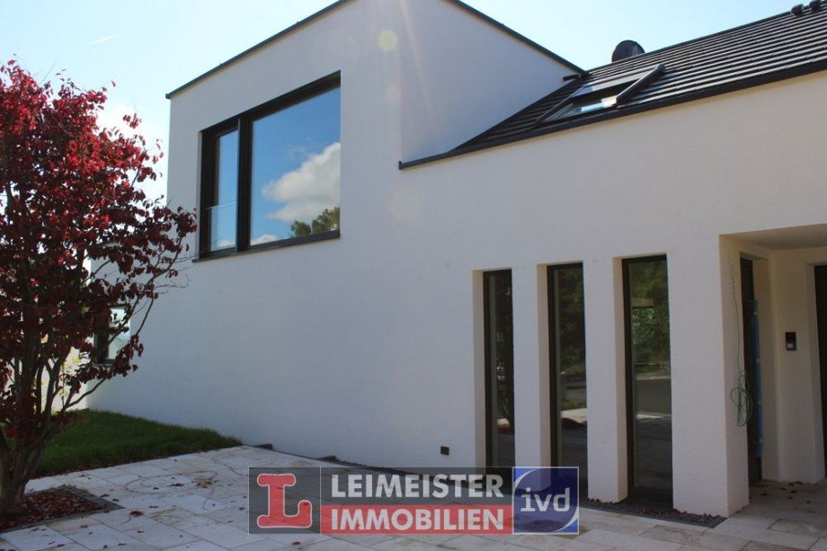 Eingangsbereich Villa Aschaffenburg / Obernau