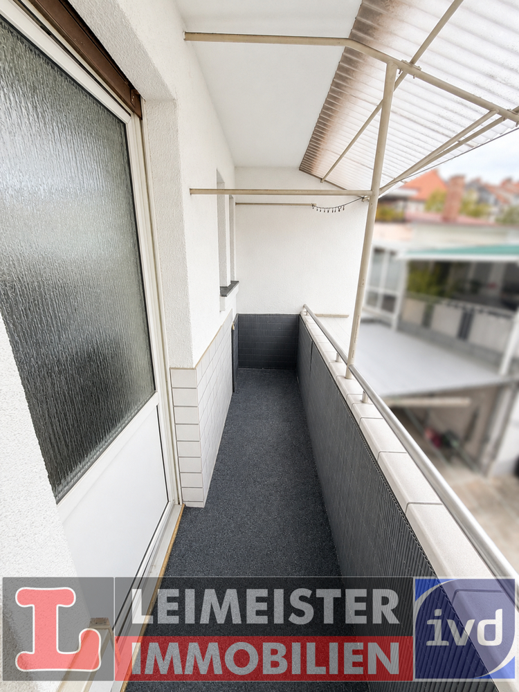 �berdachter Balkon Etagenwohnung Aschaffenburg