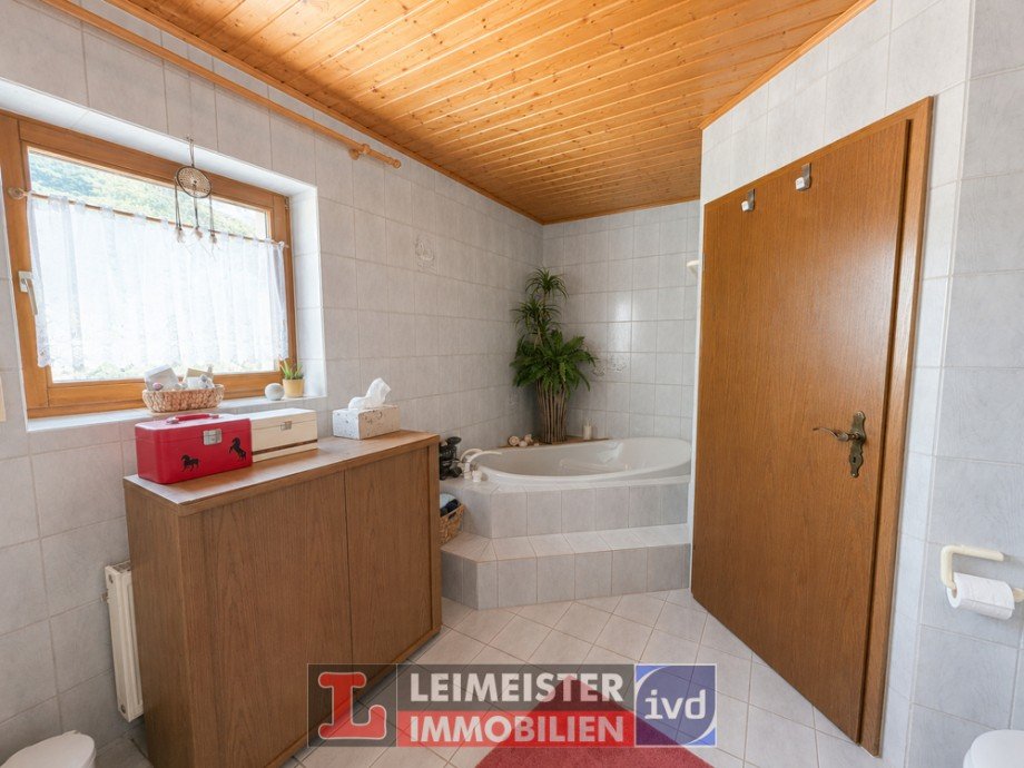 Eckwanne OG Einfamilienhaus Krombach