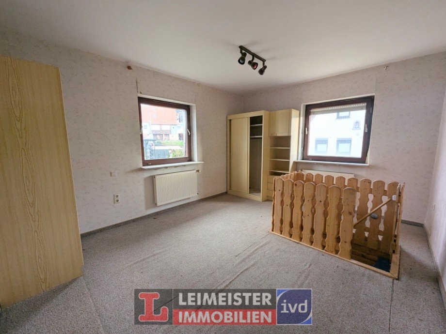 Kinderzimmer EG Zweifamilienhaus Stra�bessenbach