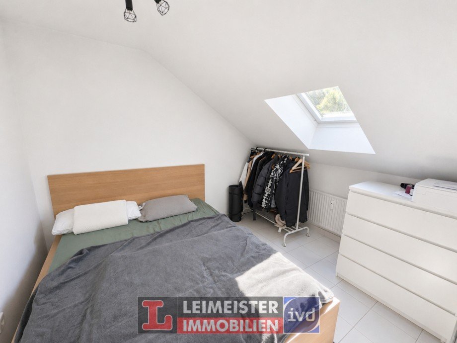 Schlafzimmer Dachgeschosswohnung Sailauf